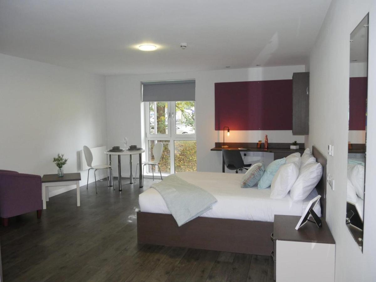 Corner House In Sheffield Apartment Bagian luar foto