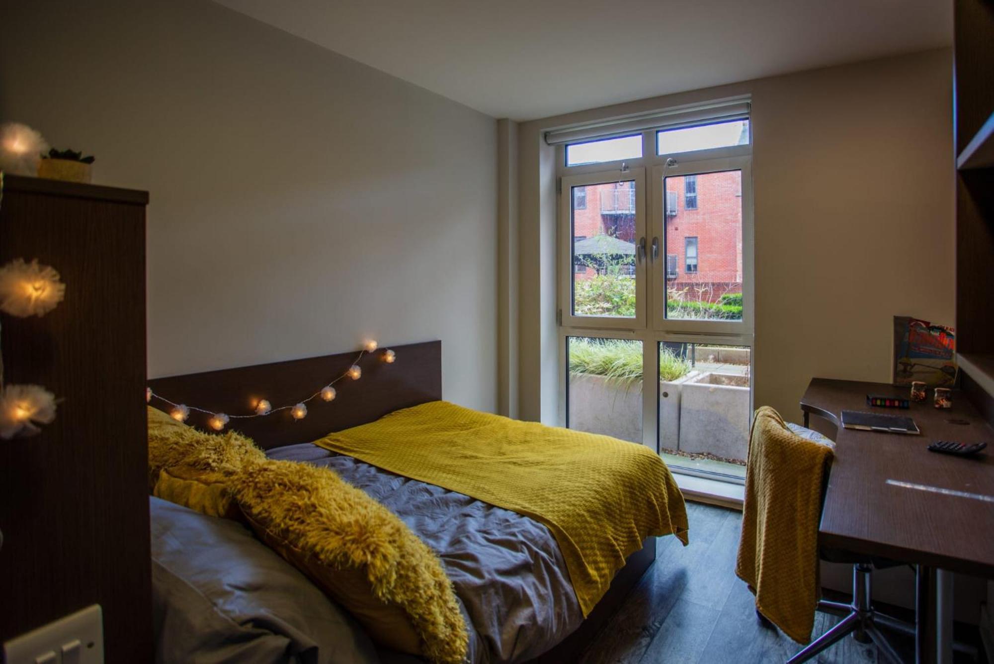 Corner House In Sheffield Apartment Bagian luar foto