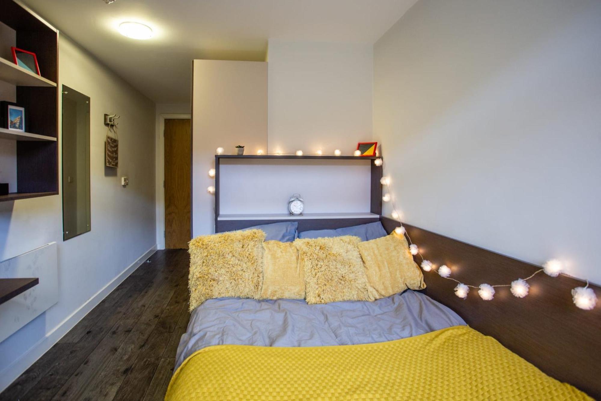 Corner House In Sheffield Apartment Bagian luar foto